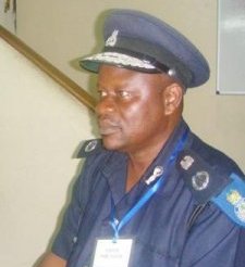 The newly dressed Police Inspector General, Francis Munu, we are told, has robust plans to go after con artists who rest their all on the fleecing of monies ... - Frances-Alieu-Munu